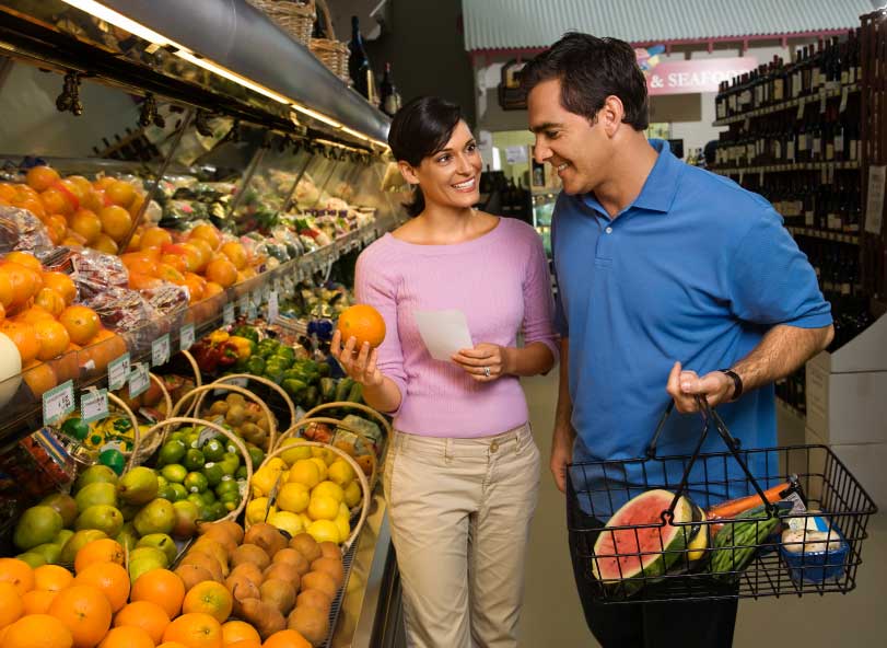 Couples Shopping 5 Foods to Aid in the Reduction of Joint Pain and Inflammation